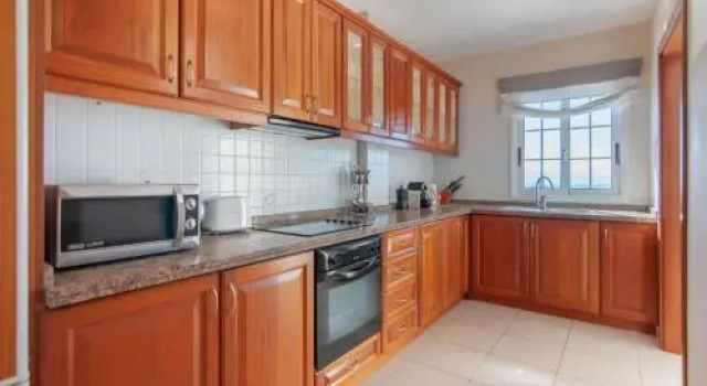 PENTHOUSE DUPLEX AVENIDA 1A011, Book Hotel Hotels in Tenerife with Parking, Parking