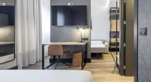 Трёхместный номер Hotel Ilunion San Mamés