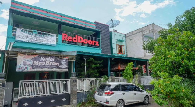 RedDoorz Syariah Near RS Mitra Siaga, Rezervovat Hotel Tegal Central Java