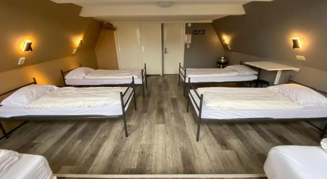 Кровать в общем номере Xplore Hostel Amsterdam