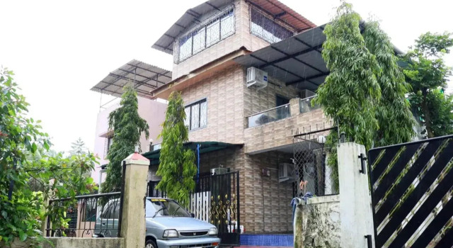 Good value Villa 4BHK, Забронировать Вилла Отели штата Махараштры с бассейном, Бассейн