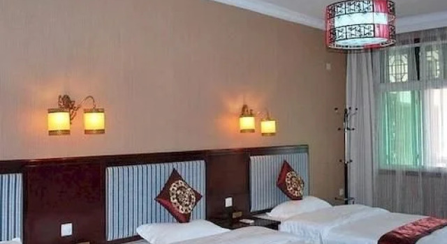 Guang Feng Lou Hotel - Fenghuang, Rezervovat Hotel Hotely v Feng-chuang s parkováním, Parkování