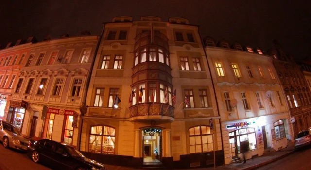 Hotel Derby, Забронировать Отель Отели Карловых Варов 3 звезды, рядом с Vridelni kolonada, 3*