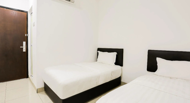 Super OYO 89495 Rich Hotel, Varaa Hotelli Hotellit Johor pysäköinnillä, Pysäköinti