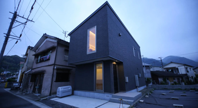 Newly built in 2019 !  designers room! Beppu Kiku1, Prenota Appartamento Hotel a Kyushu con parcheggio, Parcheggio