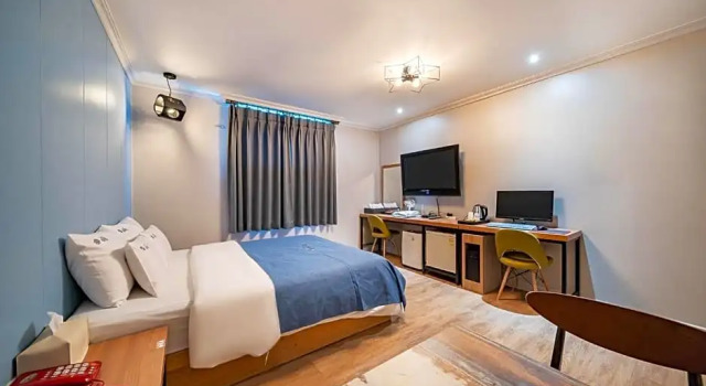 Camera Standard OST Hotel