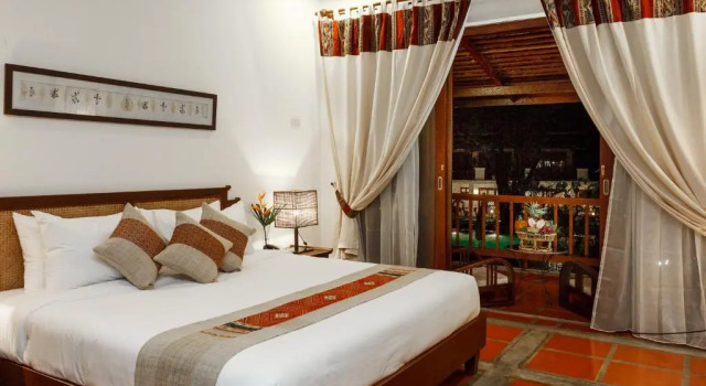 Люкс с видом на реку Riverside Boutique Resort, Vang Vieng