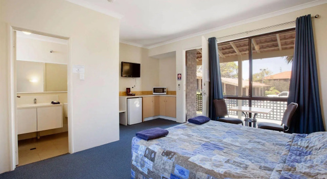 Wanneroo Villa Tavern, Rezervați Hotel Wanneroo Perth Region