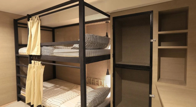 Chedi View Hostel & Rooftop Bar, Varaa Hostelli Hostellit kohteessa Central Thailand, Hostelli
