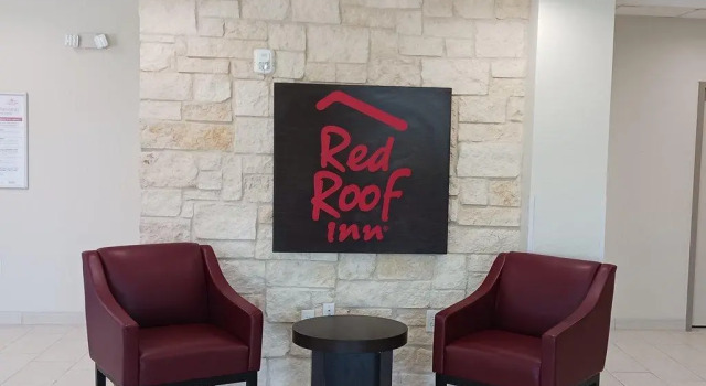 Red Roof Inn Hutchins
