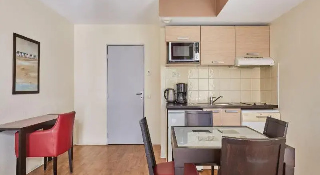 Четырёхместные апартаменты Superior с балконом Apparthôtel Odalys City - Antibes Olympe