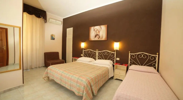 Четырёхместный номер Standard Hotel Giugiù