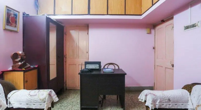 SPOT ON Biswabani Guest House Near Kavi Nazrul Metro Station, Prenota Affittacamere Calcutta 