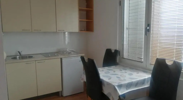 Апартаменты Lyon Apartments