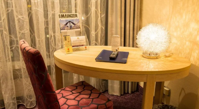 Номер Standard Пентхаус Top Hotel Hammer - Mainz Hauptbahnhof