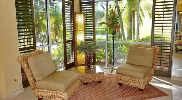 Номер Standard Unmatched Beachfront Condo With Roomy Balcony and Pool