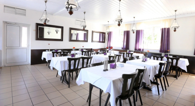 Post Neuhausen Gasthaus, Забронировать Отель Нойхаузен-ауф-ден-Фильдерн Баден-Вюртемберг