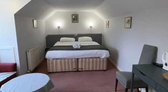 Двухместный номер Classic с видом на горы Columba House