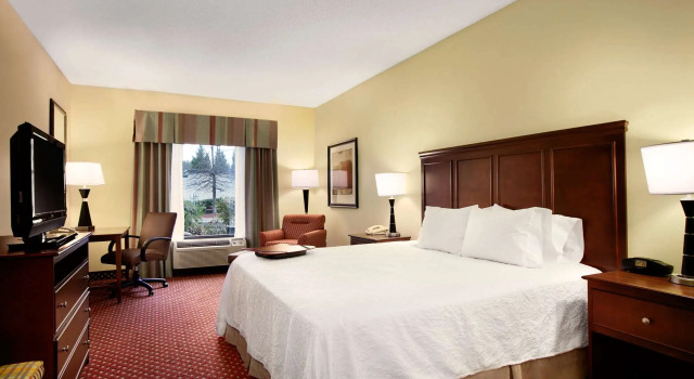 Hampton Inn Atlanta - Stockbridge, Book Hotel Hoteller i Stockbridge med parkering, Parkering