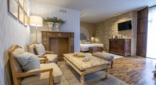 Полулюкс с балконом Hotel Cetina Palacio de los Salcedo