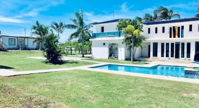 Номер Economy Manati World Point Inn