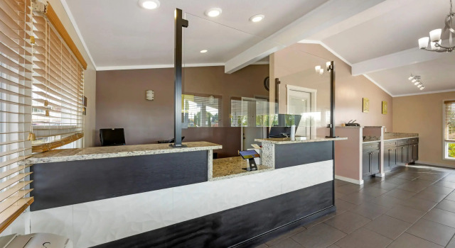 Econo Lodge Albany, Boek Hotel Albany Willamette Valley