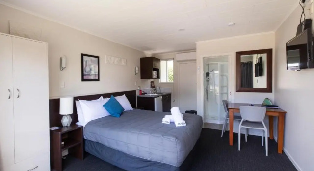 Двухместная студия Lake Breeze Motel