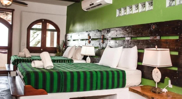 Tranquilseas Eco-Lodge And Diving Center