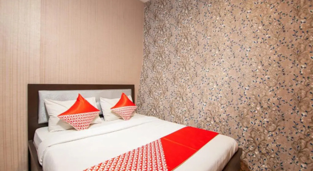 Люкс Deluxe OYO 2310 Residence 68