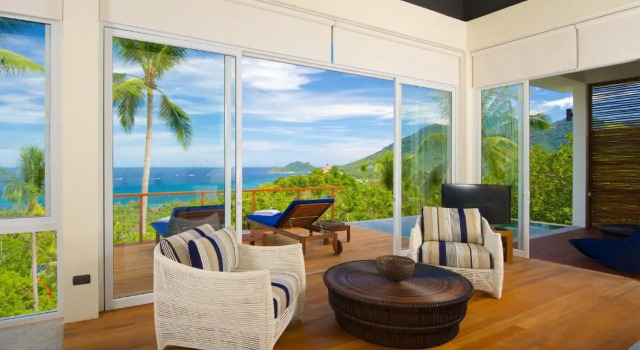 Вилла Overthemoon Luxury Pool Villas