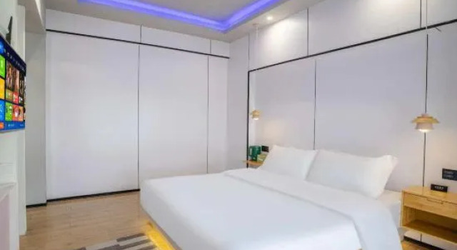 Люкс Xifia Hotel (Kunming South of High-speed Railway Station)