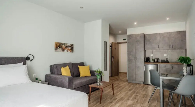Студия Classic с балконом Raise Heraklion Boutique Apartments