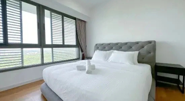 Двухместный люкс Standard с 3 комнатами Iskandar Residences Nusajaya by Stayrene