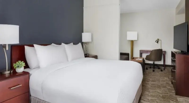 Люкс SpringHill Suites by Marriott Manchester-Boston Regional Airport