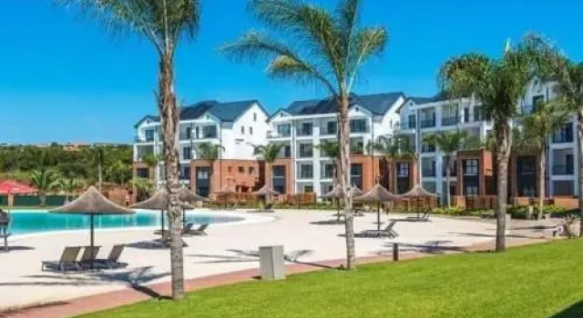The Blyde 302 at crystal Lagoon, Reservar Hotel Silver Lakes Pretoria