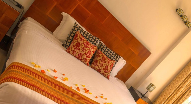 Colosseum Square Luxury Apartments, Buchen Sie Ferienwohnung Hotels in Daressalam mit Pool, Schwimmbad