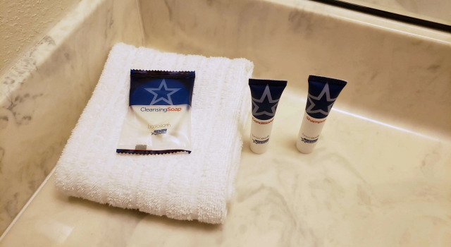 Четырёхместный номер Standard Americas Best Value Inn & Suites Independence VA