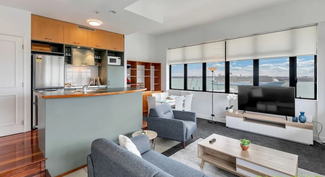 QV Waterfront City Centre Apartment -557