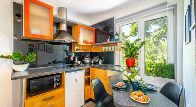Апартаменты с видом на сад Green Garden & Private Parking Apartments with Playground