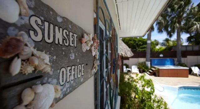 Aruba Sunset Beach Studios, Book Hotel Hoteller i Malmok med pool, Swimmingpool