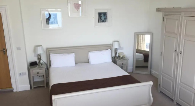 Номер Standard с балконом Marsham Court Hotel