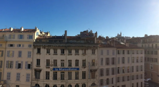 Studio Vieux-Port 5eme sans ascenseur