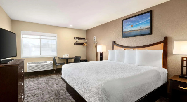 Двухместный номер Standard Travelodge by Wyndham Lake Havasu