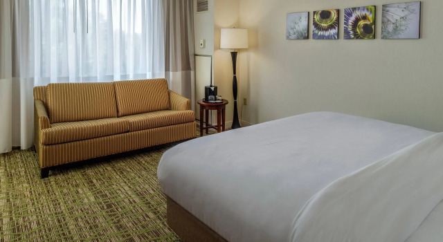 Номер Executive Marriott St. Louis West