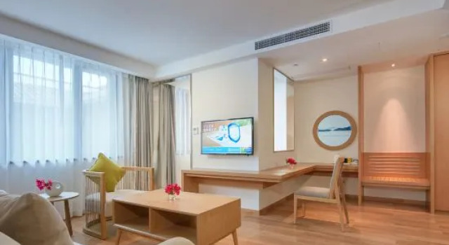 Люкс Holiday Inn Express ZHEJIANG QIANXIA LAKE by IHG