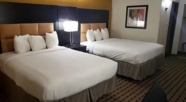 Четырёхместный номер Superior Clarion Pointe Lake Jackson - Clute