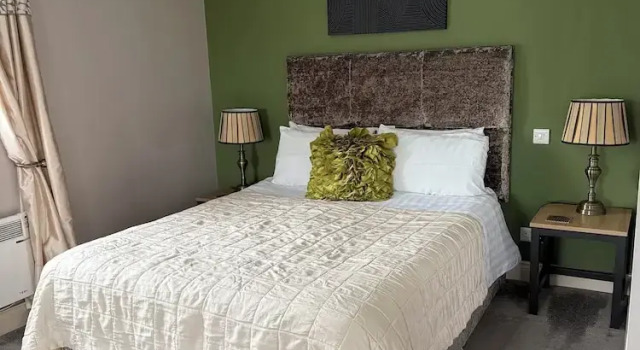 Четырёхместный номер Standard c 1 комнатой Coast Lodge