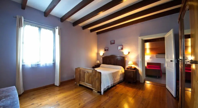 Chambre d'hôtes - Ferme Echemendigaraya, Réserver Hôtel Suhescun 