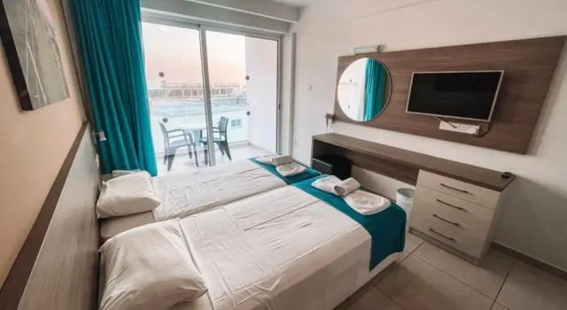 Двухместный номер Standard с балконом Sunny Blue Hotel