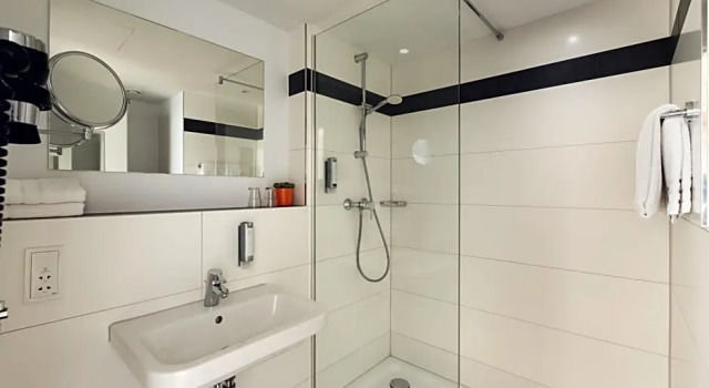 Трёхместный номер Comfort Park Inn by Radisson Hamburg Nord